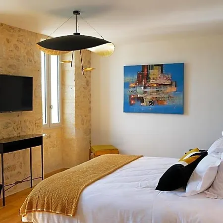 Oda ve Kahvaltı Chateau Croix De Labrie 3*