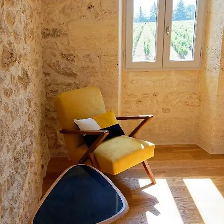 Chateau Croix De Labrie 3*