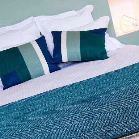 Chateau Croix De Labrie 3*