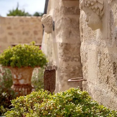 Chateau Croix De Labrie Bed & Breakfast