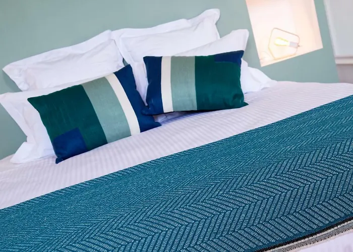 Chateau Croix De Labrie 3*