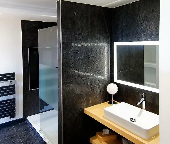 Chateau Croix De Labrie Bed and breakfast 3*